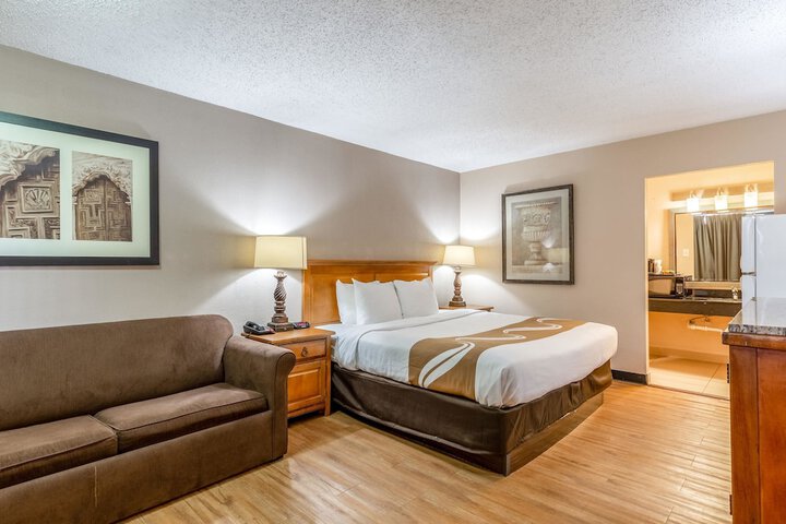 Quality Inn Pasadena - Houston East