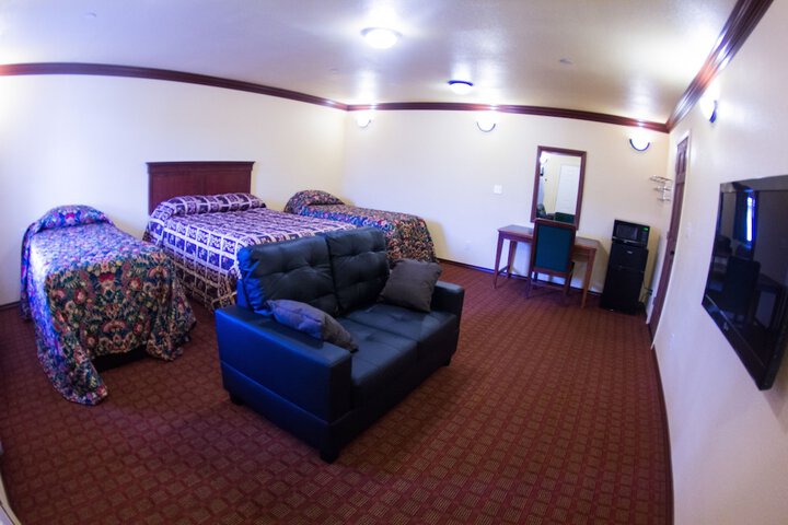 Room 26 of 43
