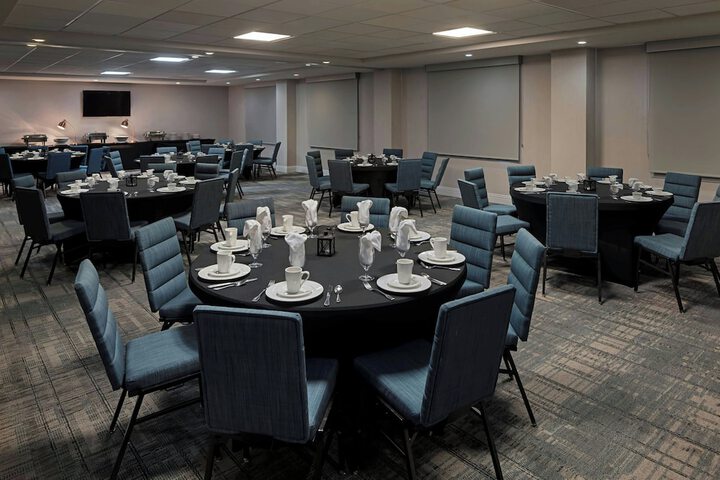 Four Points by Sheraton Ontario-Rancho Cucamonga