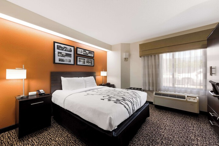 Room 36 of 48