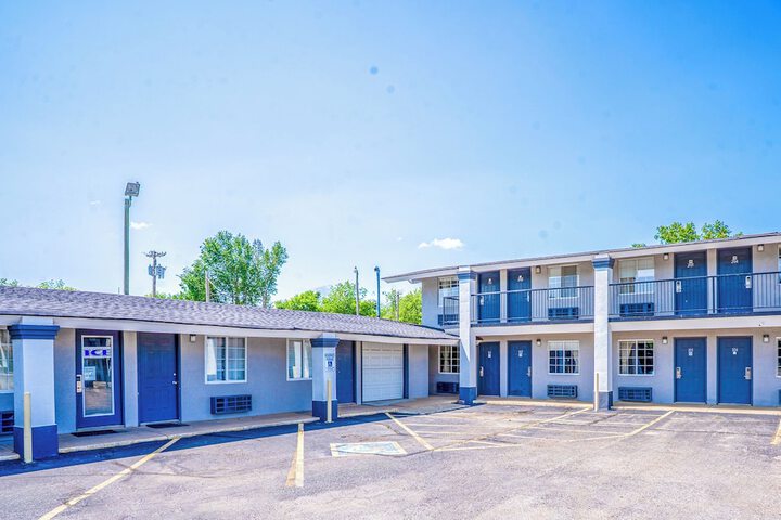 Deluxe Inn Miami OK