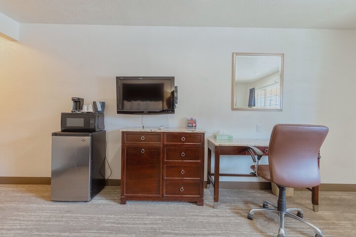 Room 43 of 77