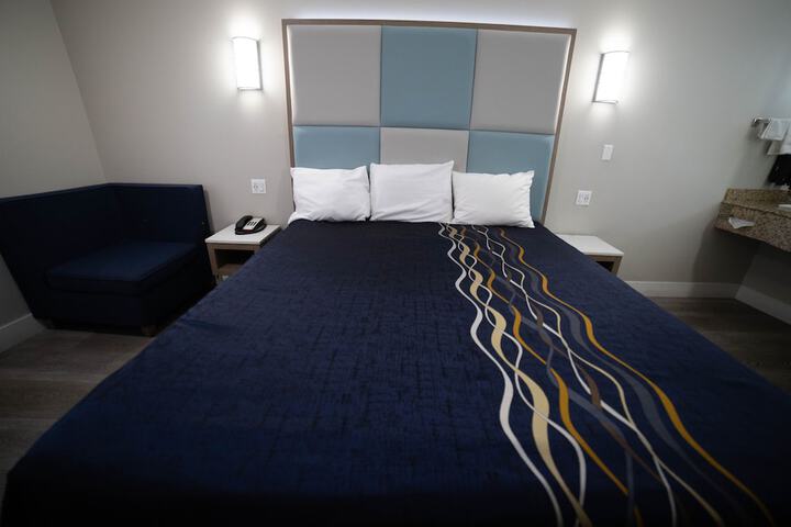 Room 18 of 67