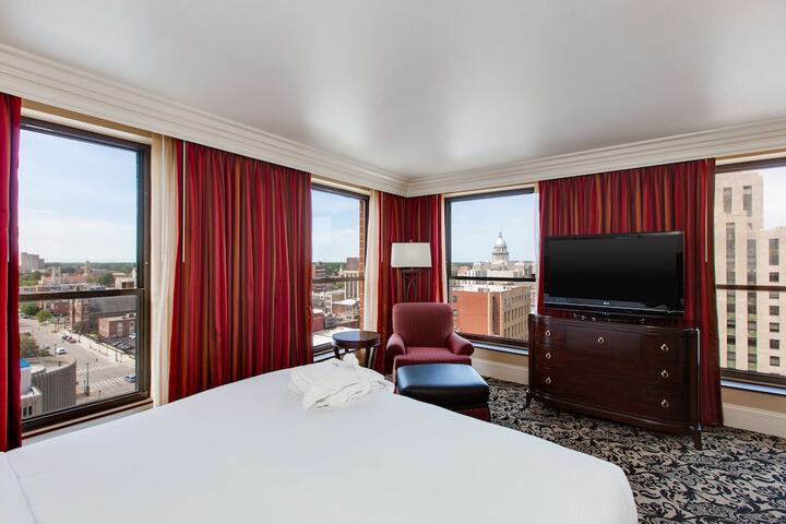 President Abraham Lincoln Springfield - DoubleTree by Hilton