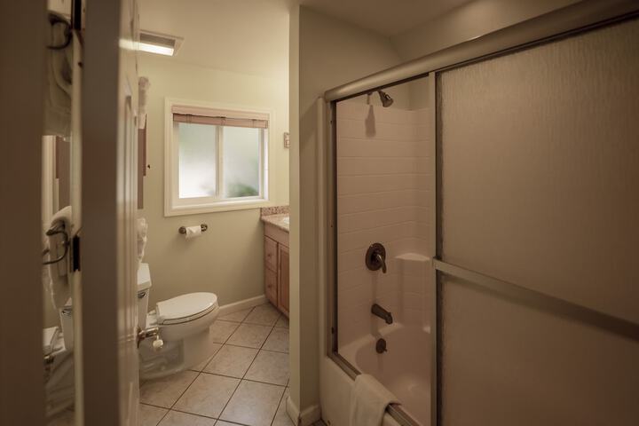 Room 19 of 37