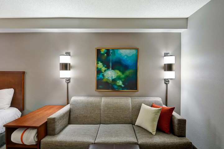 Room 17 of 42