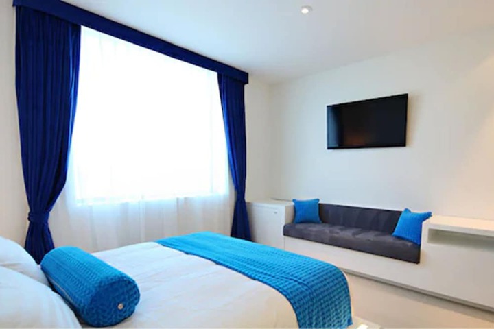 Room 19 of 36