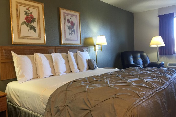 Room 20 of 34