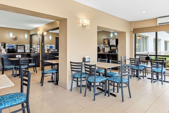 Best Western Baraboo Inn