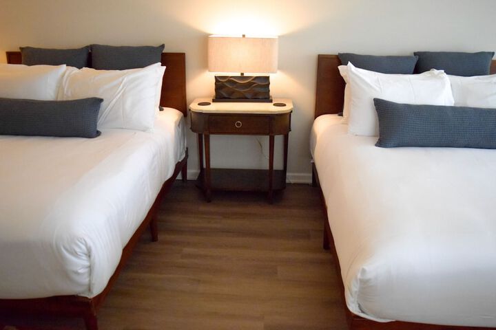 Room 16 of 65