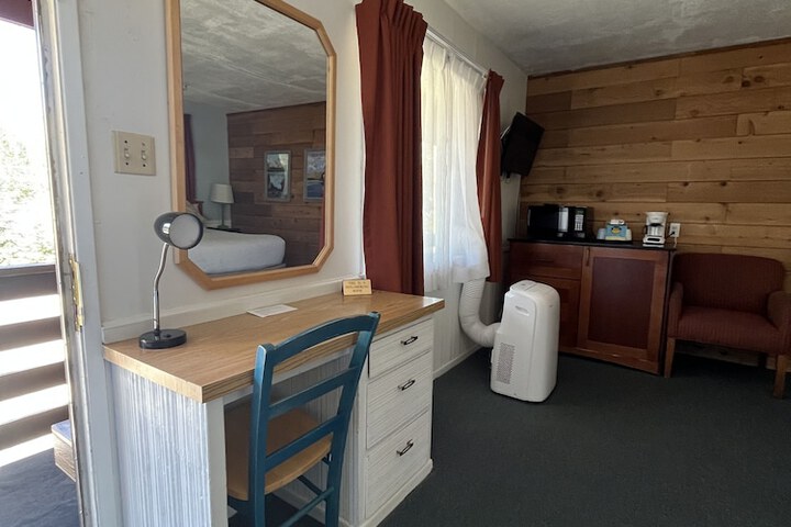 Room 59 of 133