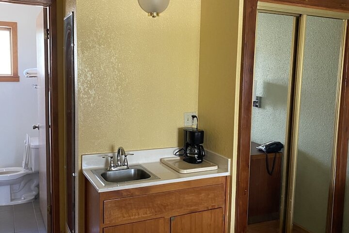 Room 24 of 44