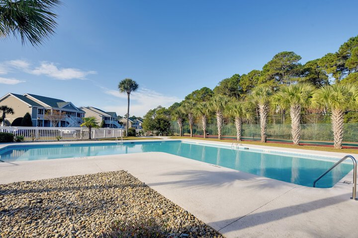 Golf Swim & Explore: Sunset Beach Family Condo!