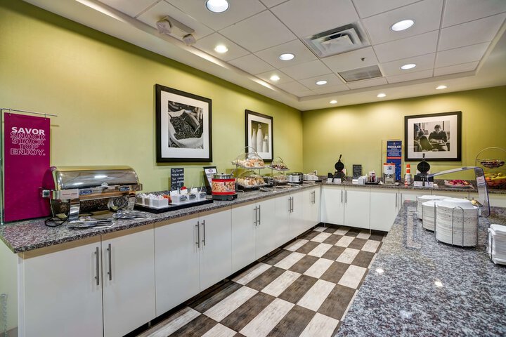 Breakfast/Coffee Service 102 of 121