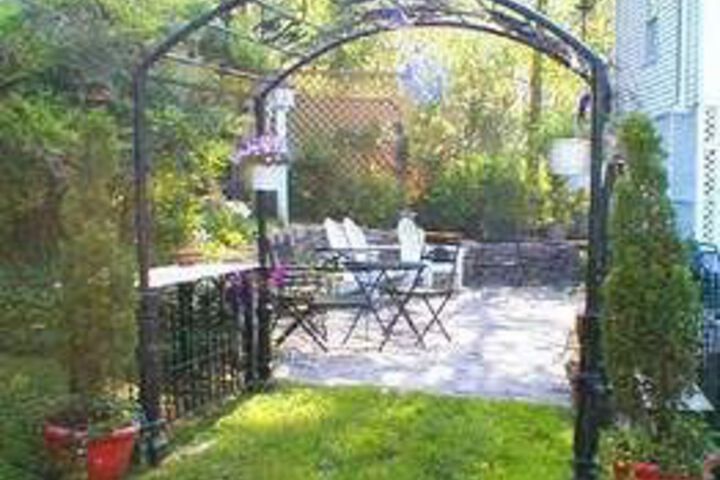 Fuquay Mineral Spring Inn & Garden