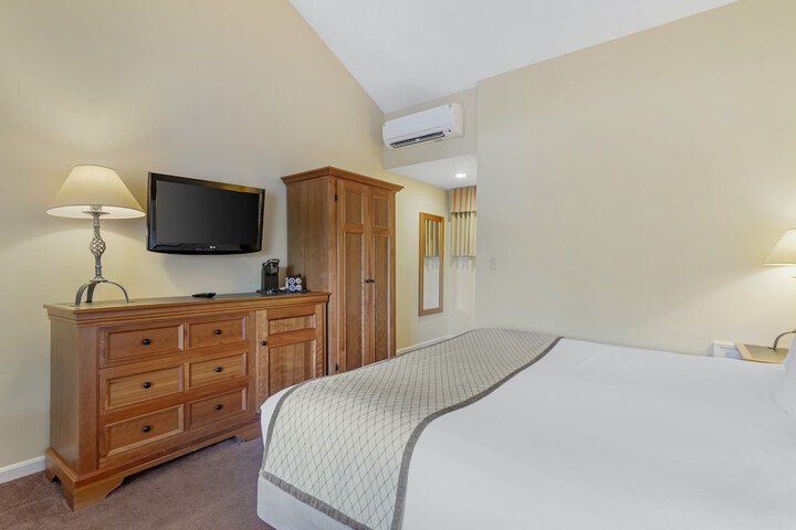 Room 25 of 134
