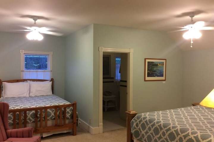 Room 105 of 121