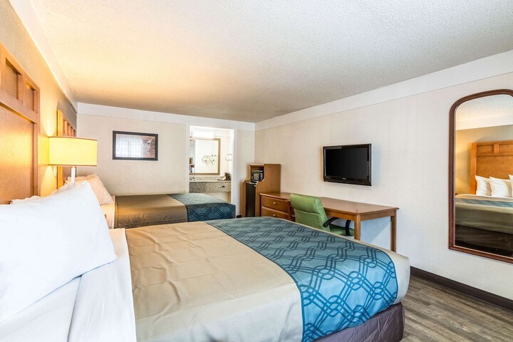 Room 20 of 37