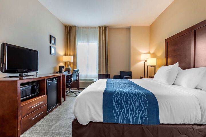 Room 9 of 37