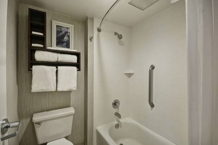 Room 22 of 52