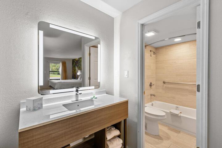 Travelodge by Wyndham Alachua