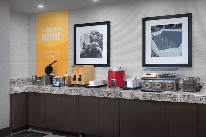 Hampton Inn Washington DC NoMa Union Station