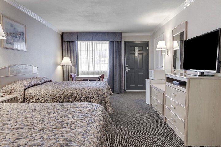 Room 22 of 28