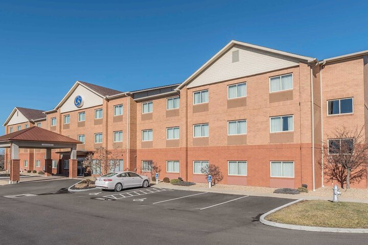 Hotel 4 of 48