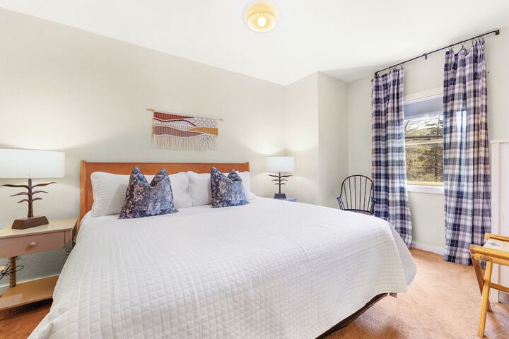 Phoenicia Lodge