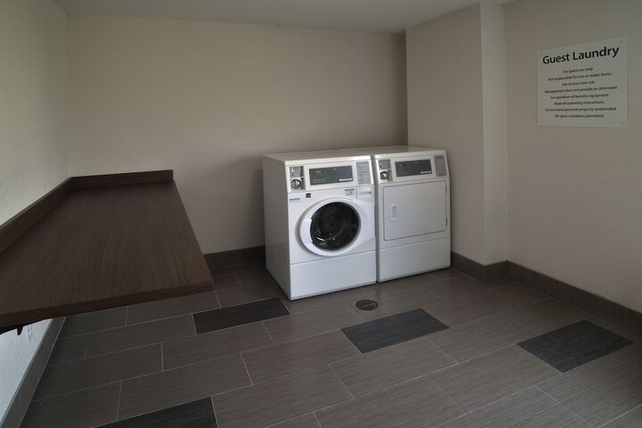 Holiday Inn Express & Suites Evansville North by IHG