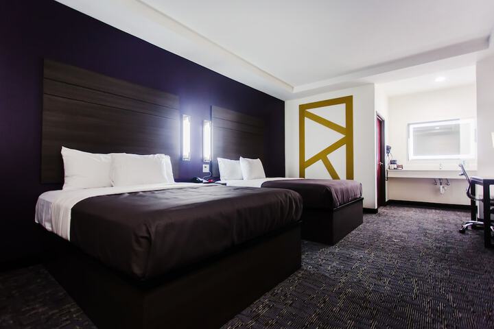 Room 53 of 69