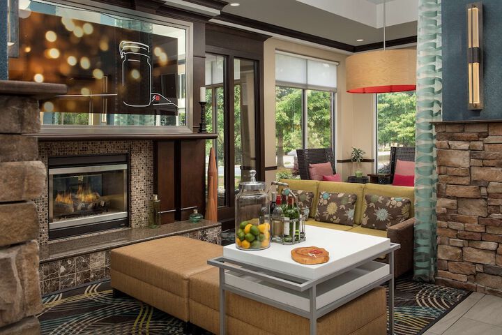 Hilton Garden Inn Charlotte / Mooresville