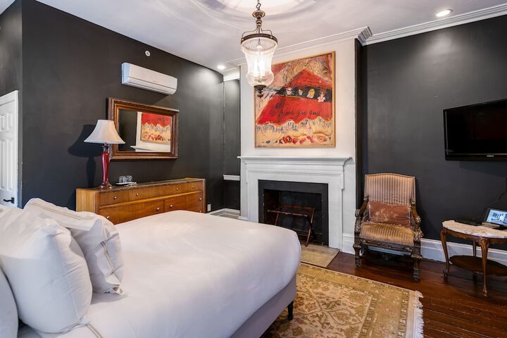 Room 22 of 69