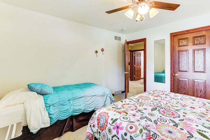 Spacious Edgerton Home w / Private Beach & Views!