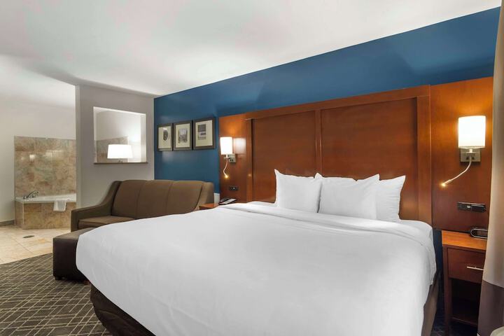 Comfort Suites Atlanta Airport