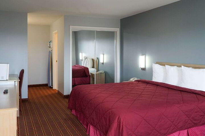Room 43 of 50