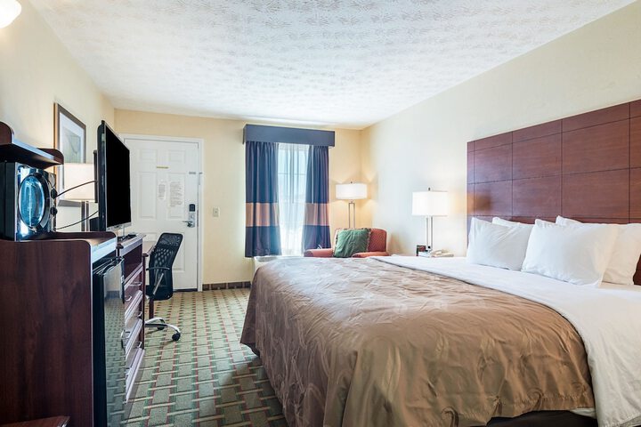 Room 18 of 29