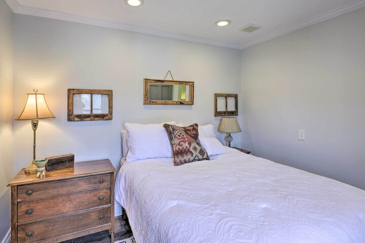 Charming & Walkable Fairport Village Apartment!