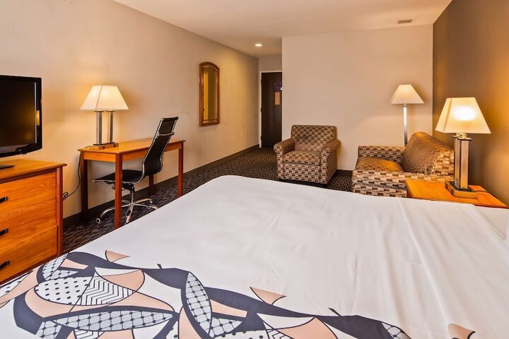 Room 10 of 21
