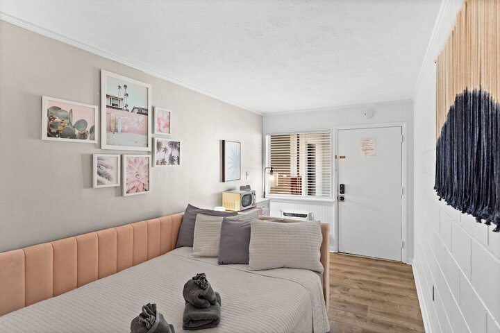 Room 153 of 164