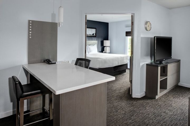 HYATT house Sterling / Dulles Airport-North