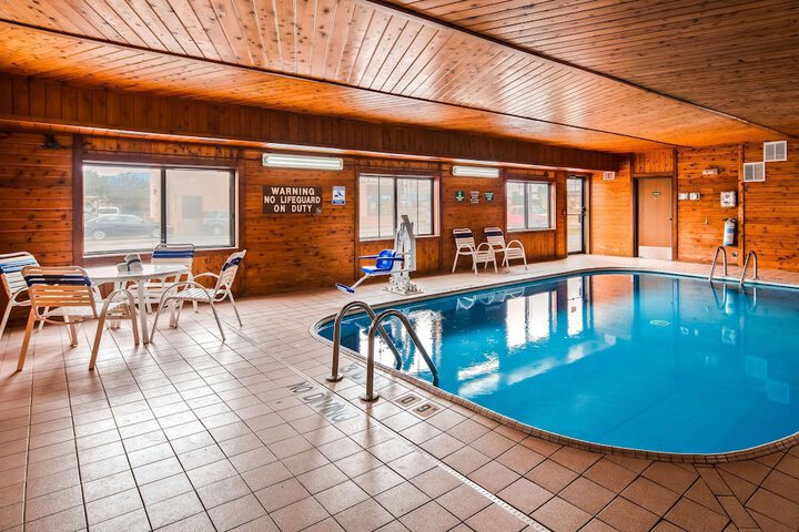 Pool 5 of 17