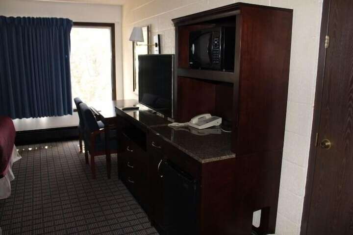 Room 19 of 28