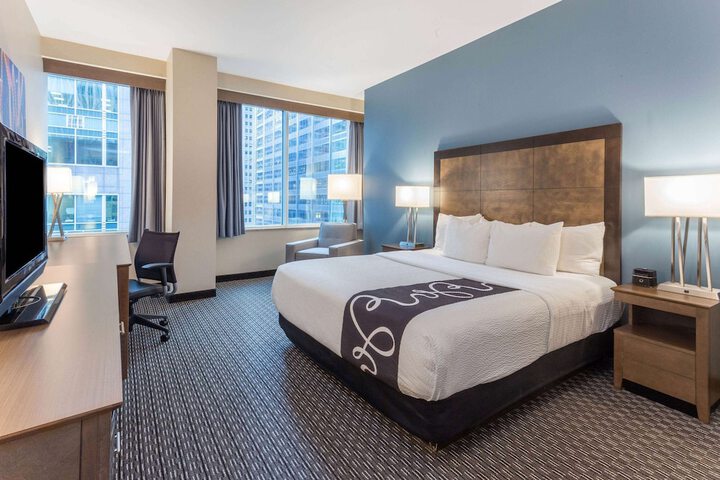 Room 53 of 68