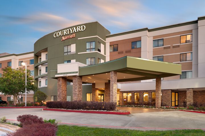 Hotel 6 of 64