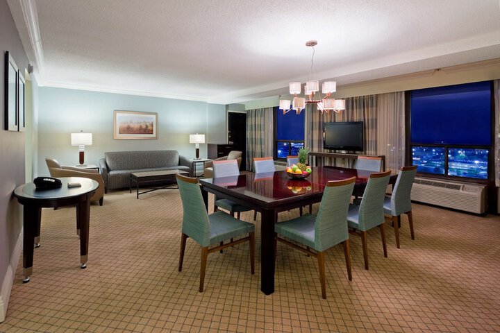 Room 16 of 41