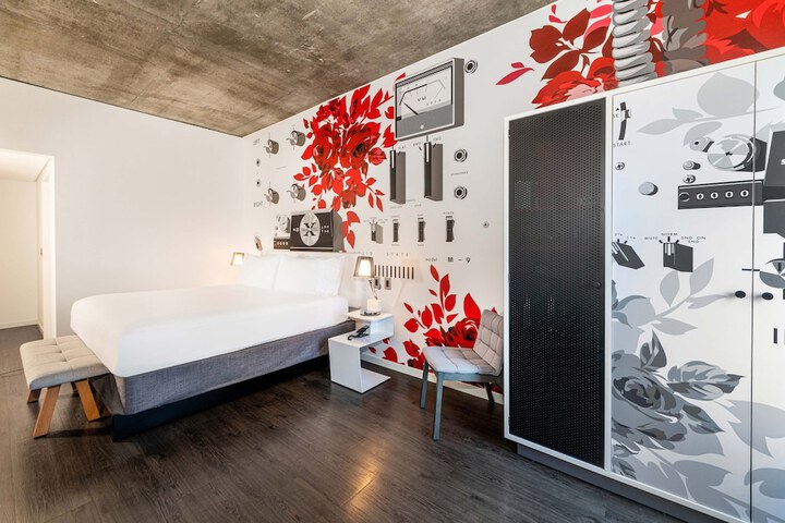 Room 45 of 75