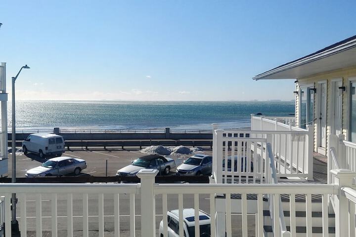 Beach 67 of 77