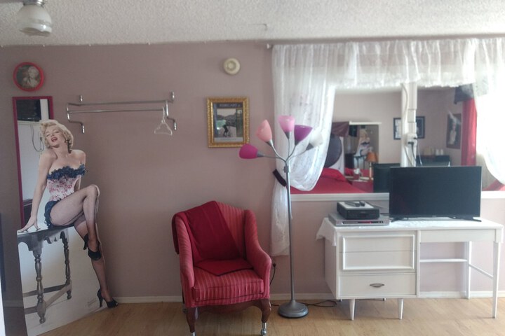 Room 15 of 41
