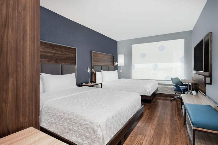 Room 5 of 24